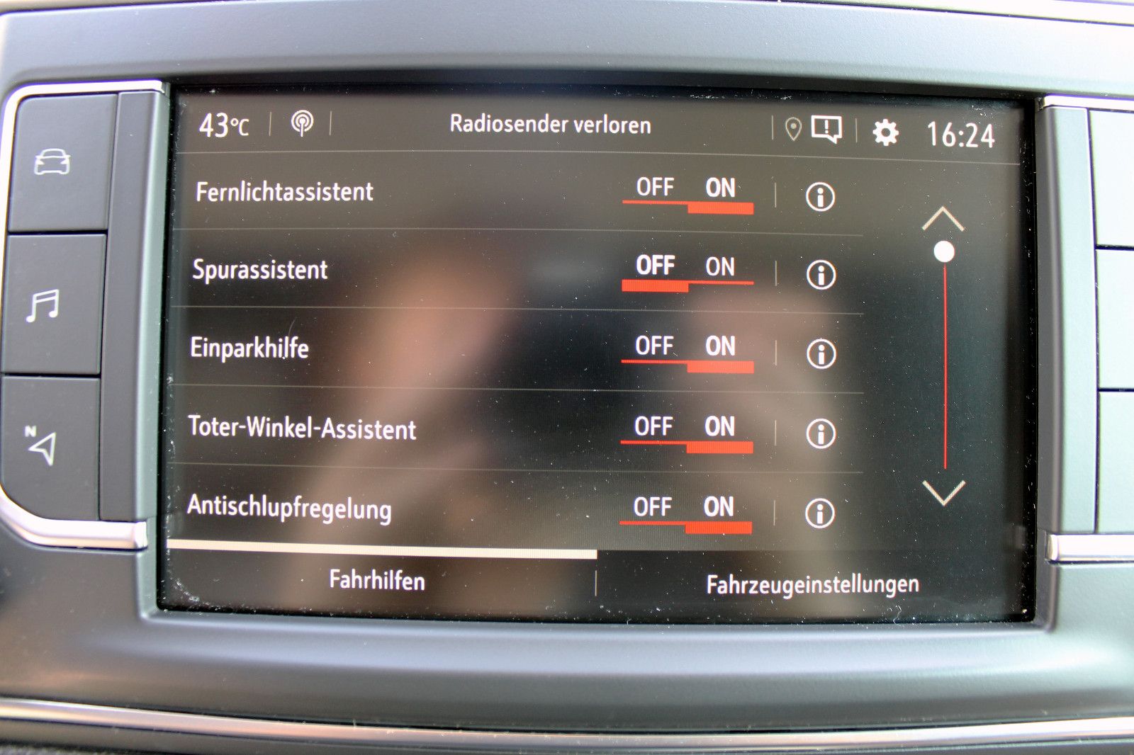 Fahrzeugabbildung Opel Vivaro-e Kasten M 75kWh Elegance 360° PDC TEMP