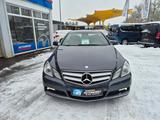 Mercedes-Benz E 350 E -Klasse Coupe E 350 CGI BlueEfficiency - Mercedes-Benz E 350 aus 2010: Coupe