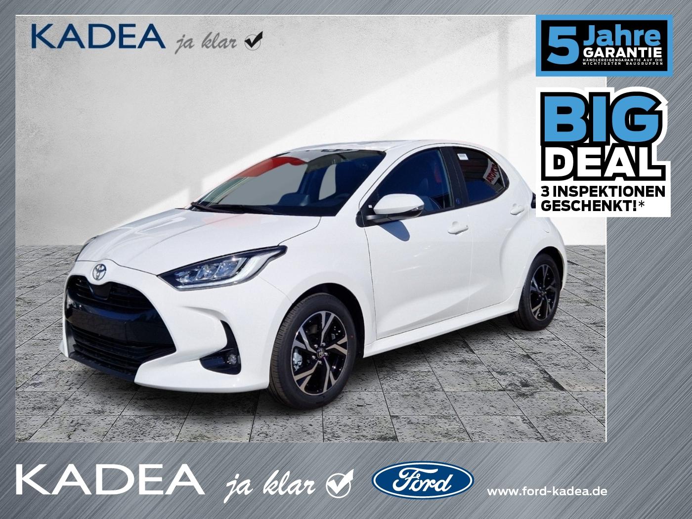 Toyota Yaris 1.5 Teamplayer CP ACC+LED+SHZ+Fernlichtass