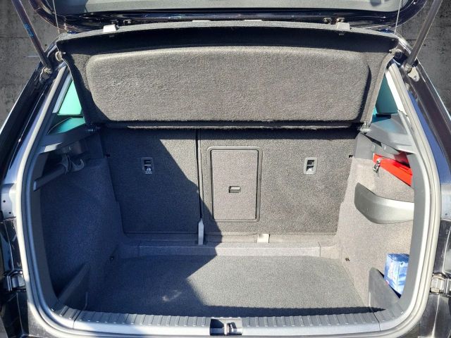 Karoq 1.0 TSI Tour AHK ParkPilot Navi Kamera