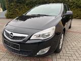 Opel Astra J Lim.Design,1.Hd,Navi,Standheizun,Garante