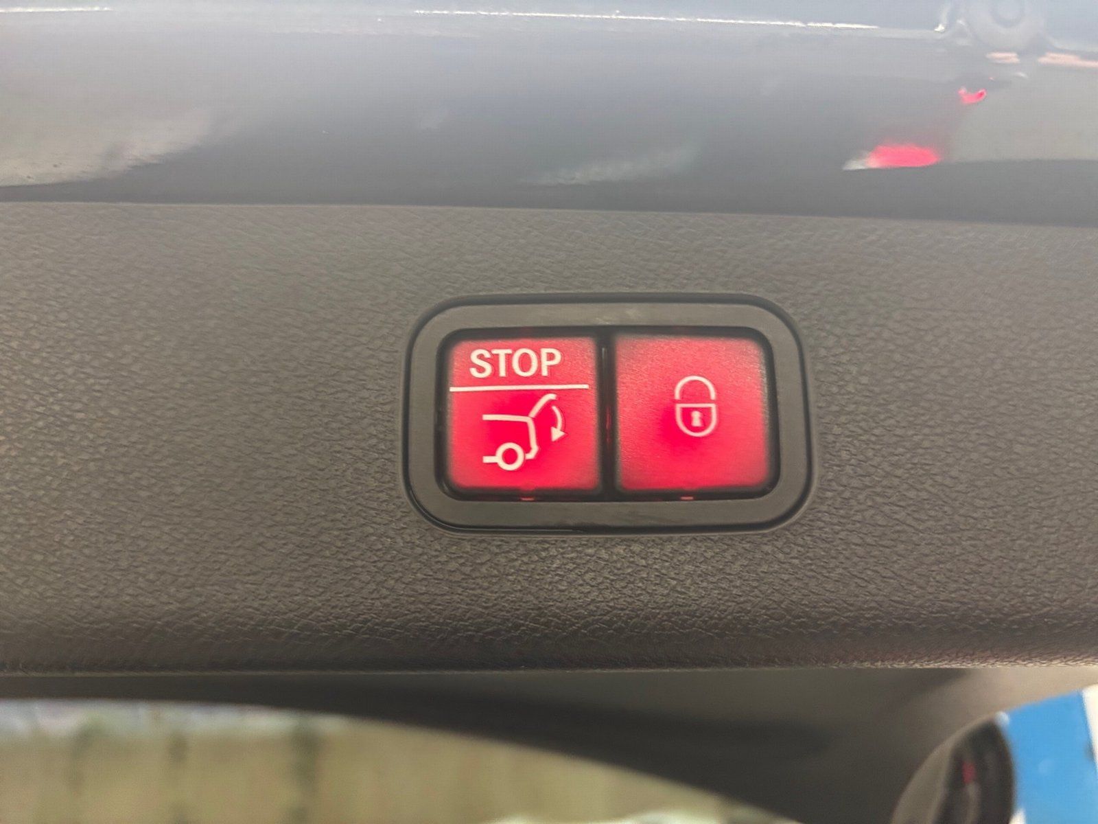 Fahrzeugabbildung Mercedes-Benz E 200 T Avantgarde*AHK*Distro*Totwin*Kamera*LED*