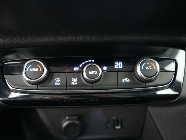 Corsa-e F EDITION 50kWH AT+LED+SITZHEIZUNG+KLIMA