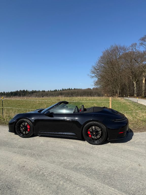 Porsche 992.2 Carrera 4 GTS Cabrio,Inno,Lift, 18Weg, Bos