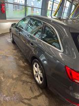 Audi A4 35 TFSI S tronic S line Avant S line - Audi Gebrauchtwagen in Reutlingen