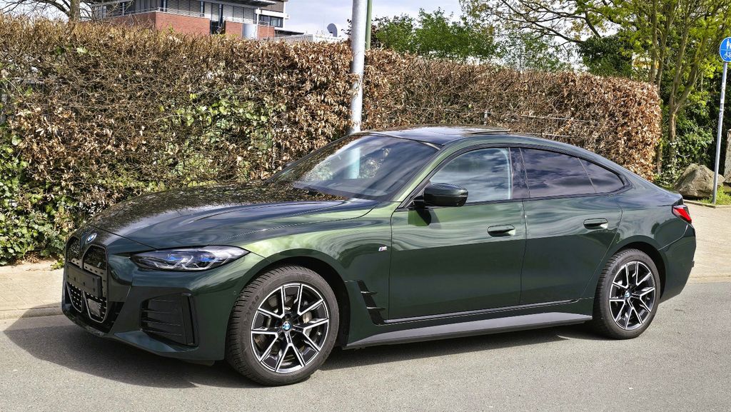 Image of BMW i4