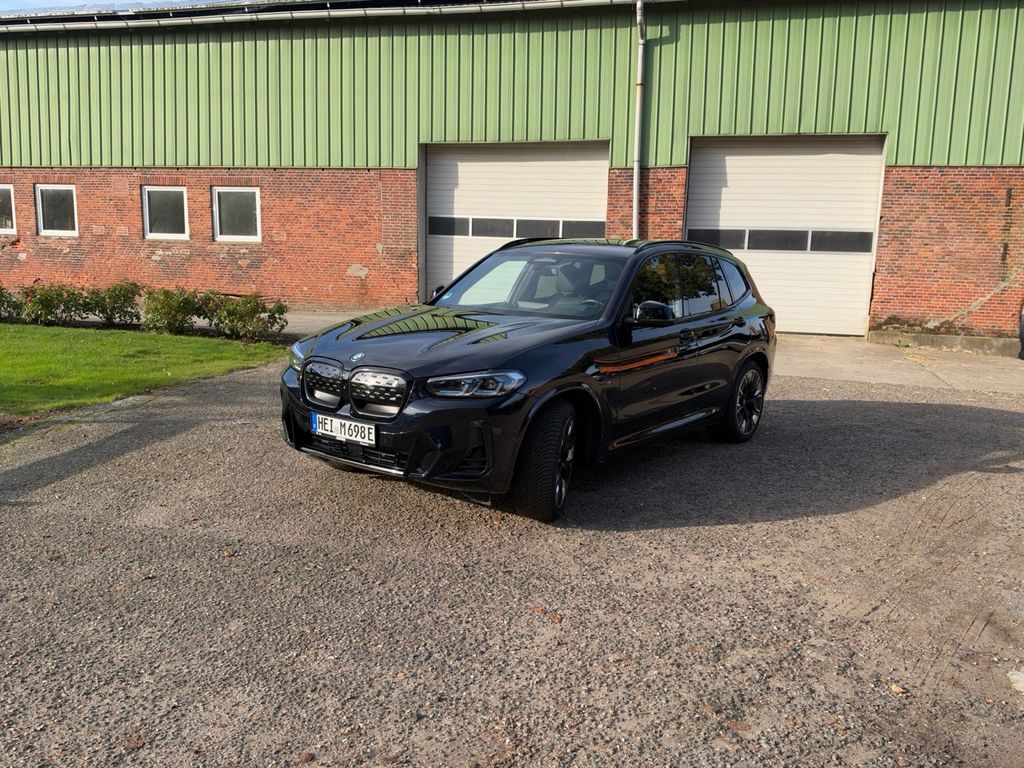 Image of BMW iX3