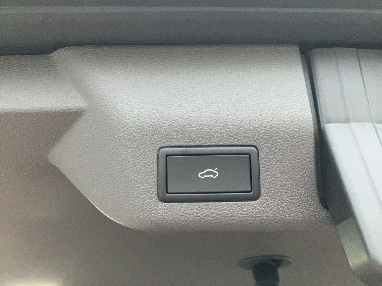 Fahrzeugabbildung Volkswagen T7 Multivan GOAL TDI DSG KLIMA, AHK, STANDH., DC