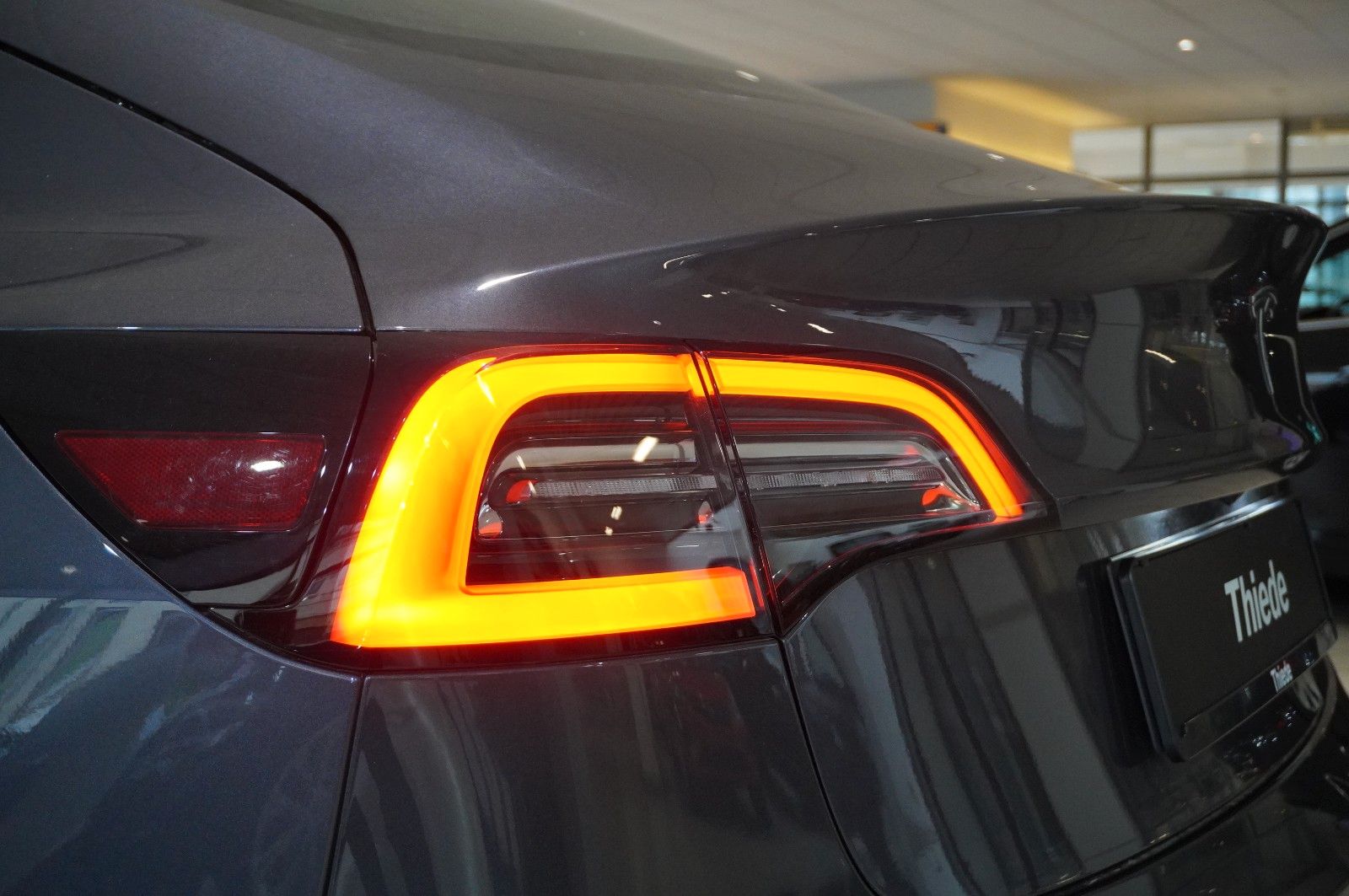 Fahrzeugabbildung Tesla Model 3 LONGRANGE DUAL-MOTOR NAVI/KAMERA/SH/PANO