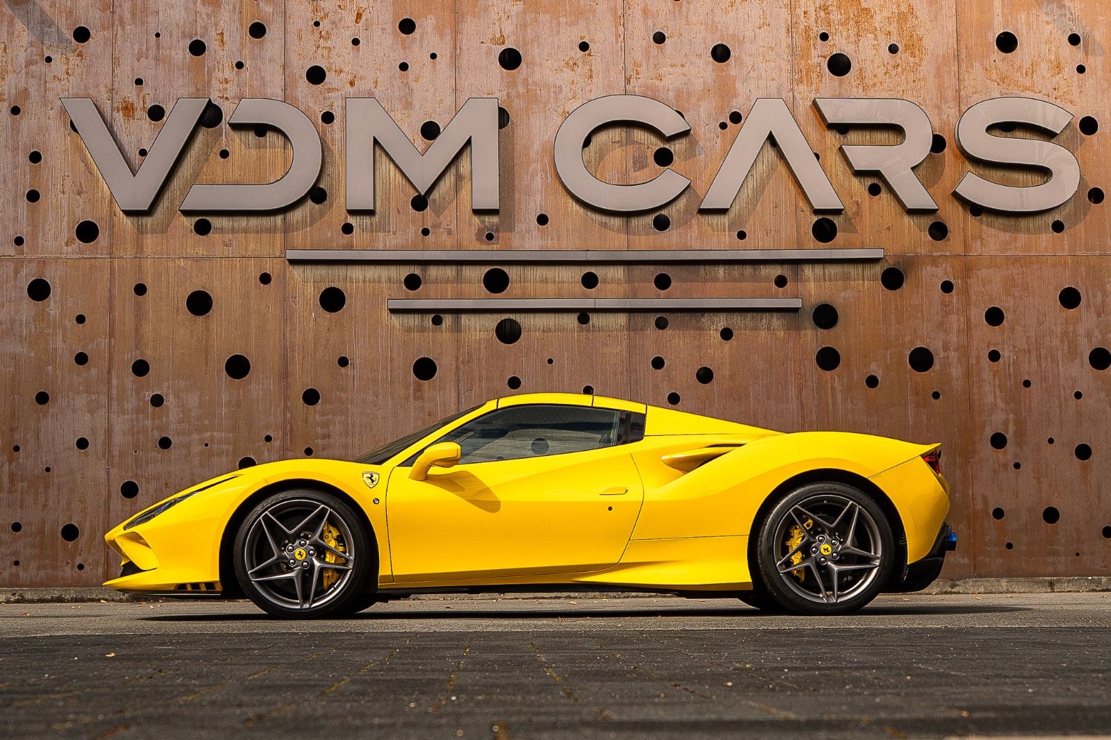Ferrari F8 Spider *LIFT* AFS1*CARBON* Racing Seats * foto 3