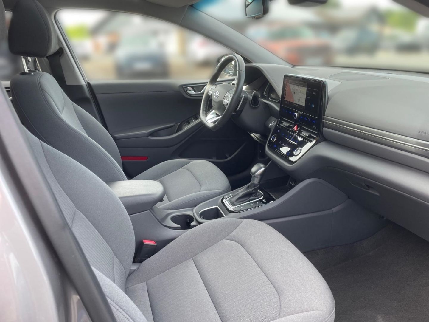 Fahrzeugabbildung Hyundai IONIQ 1.6 Hybrid Style Glasschiebedach Navigatio