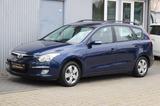 Hyundai i30 cw Comfort Autom.+AHK+Klimaautomatik+Tüv Neu - Hyundai i30: Blau, Cw