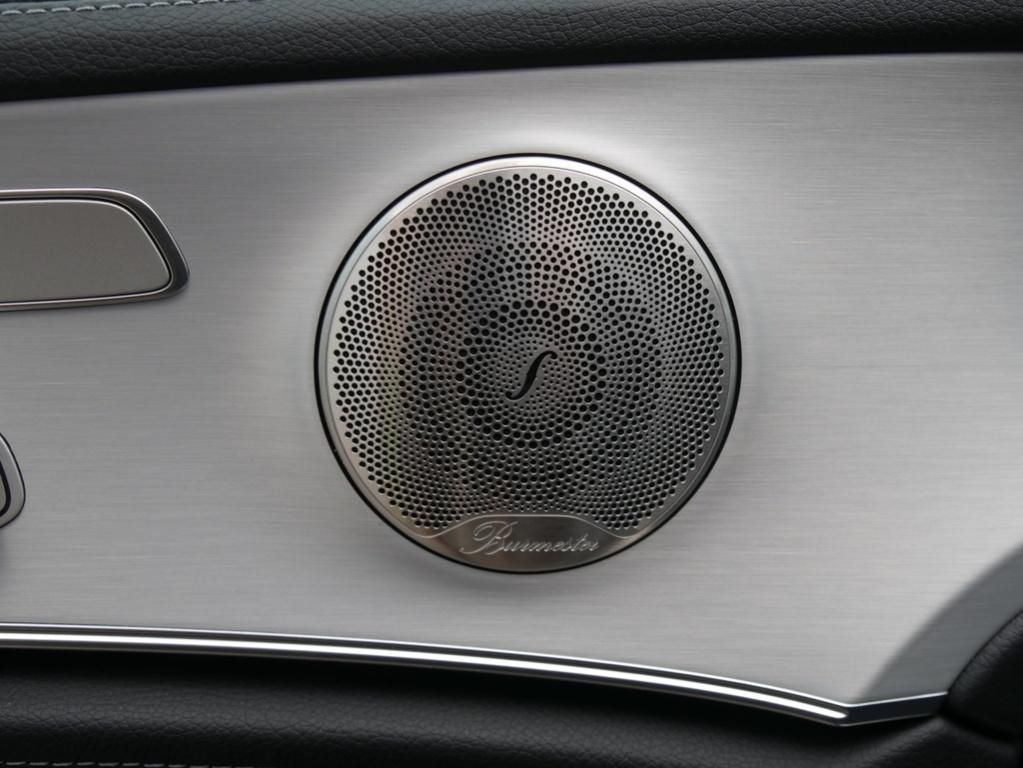 Mercedes-Benz E 300 de 4MATIC Limousine |AMG|DISTR|KEYL|NAVI