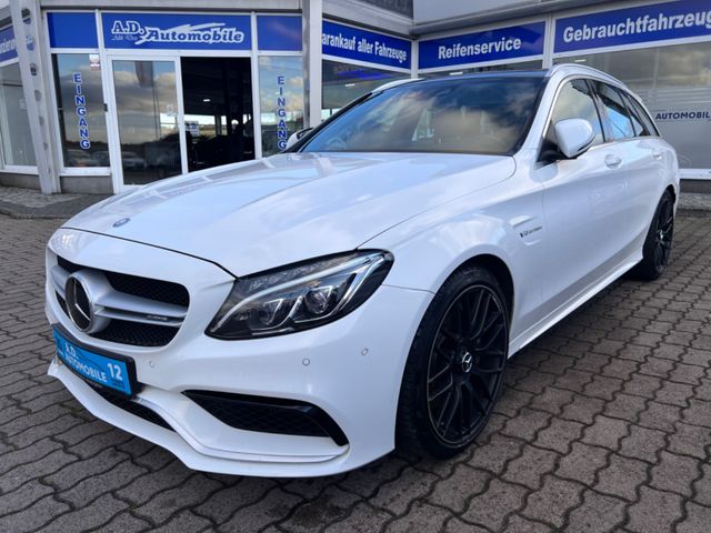 Mercedes-Benz C 63 AMG T PANO DISTRONIC COMAND MEMORY