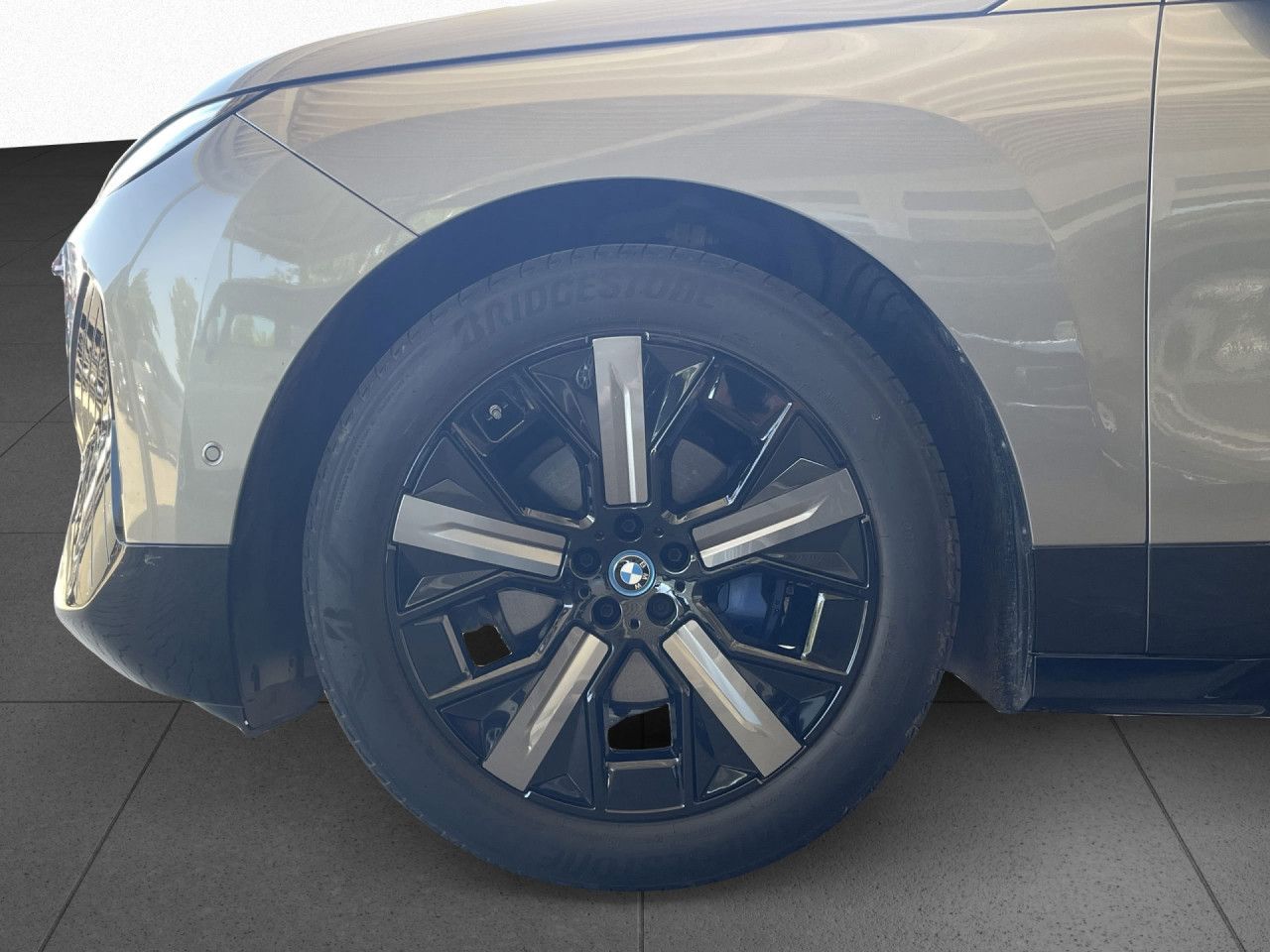 BMW iX xDrive50 M Sport 2Achs SoftCl 360° Laser foto 20