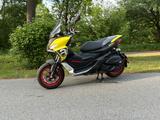 Aprilia SR GT 200 Sport yellow  - APRILIA SR GT 200