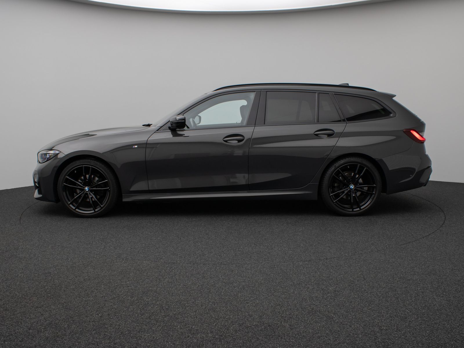 Fahrzeugabbildung BMW 320d xD M Sport Panorama Laser Kamera DAB HiFi