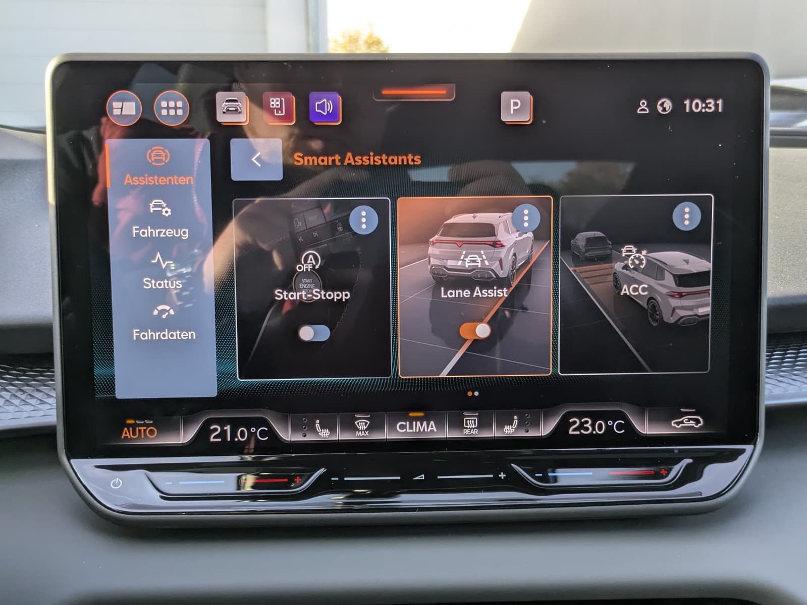 Fahrzeugabbildung CUPRA Terramar 2.0 TSI 4D VZ HUD*MATRIX*PANO*DCC*20"