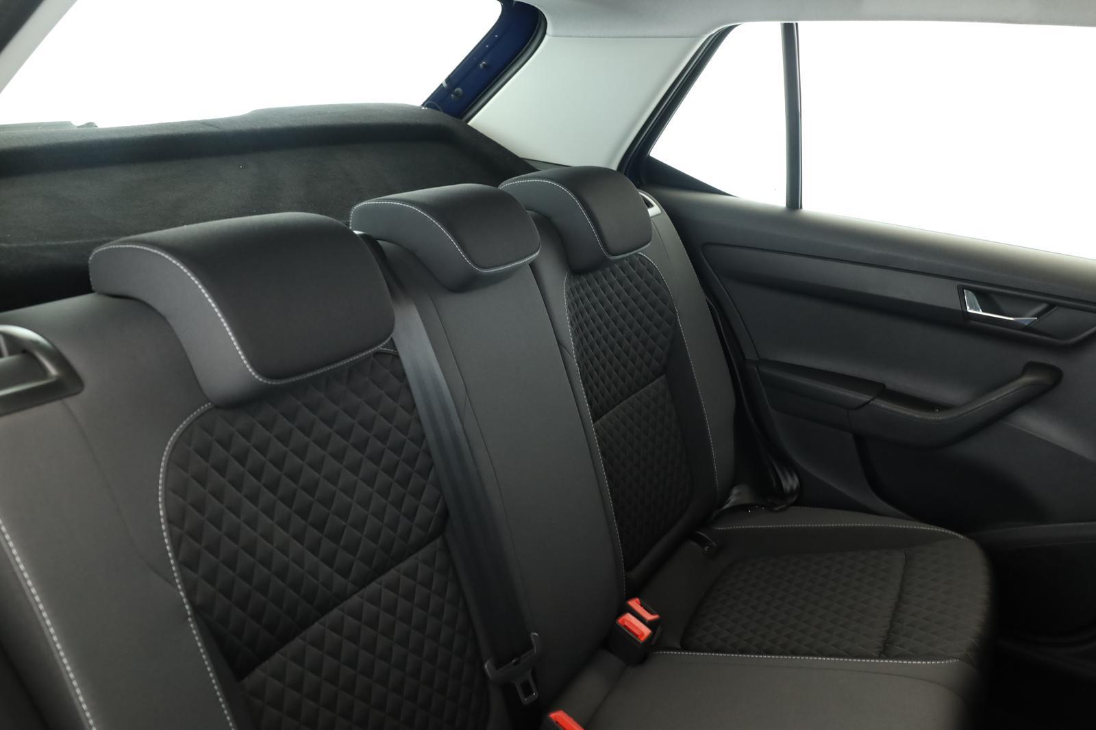 Skoda Fabia 1.0 TSI DSG Style Klima DAB SHZ ACC PDC 17