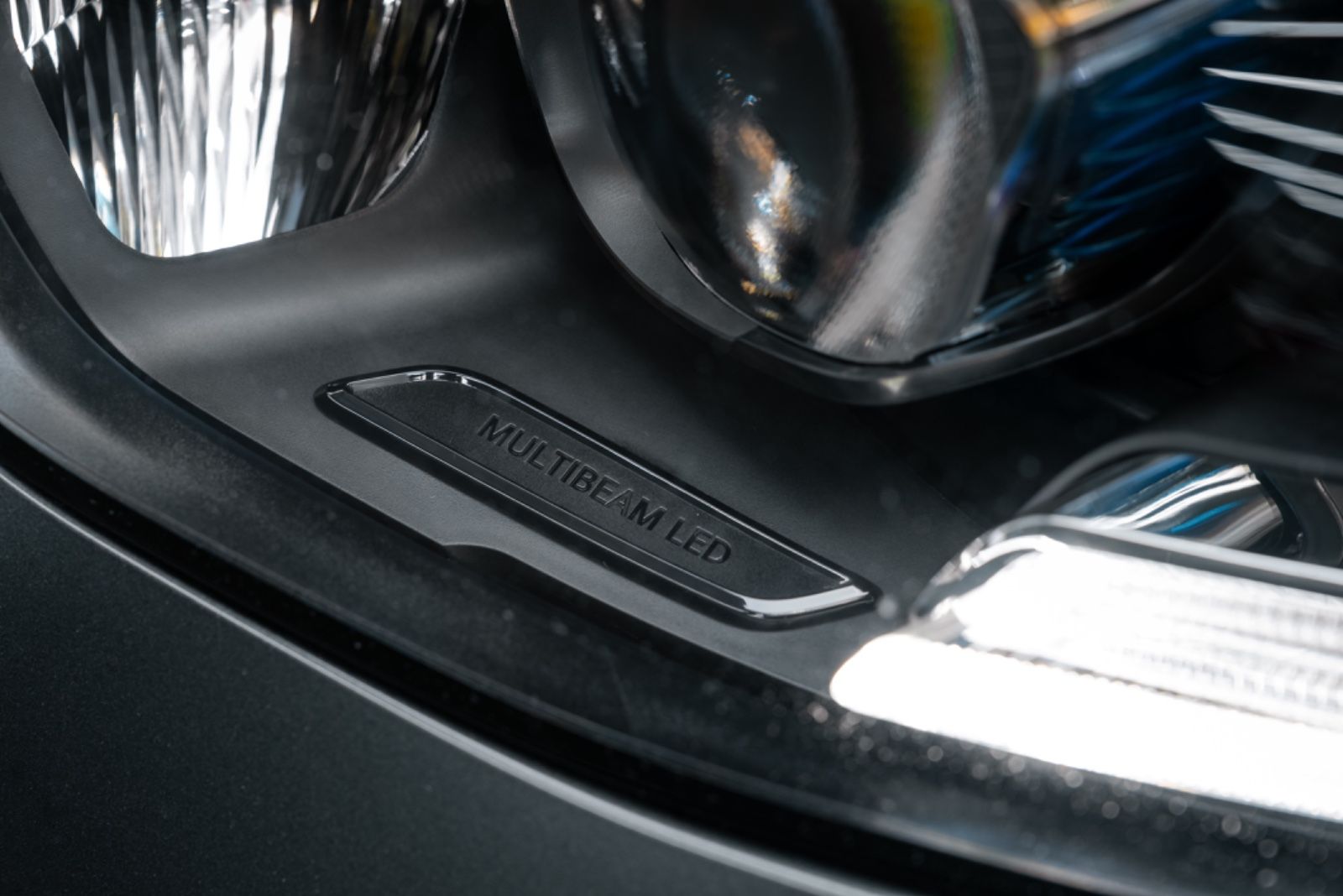 Fahrzeugabbildung Mercedes-Benz GLC 63 S AMG BUSINESS/HUD/PANO/NIGHT/BURM