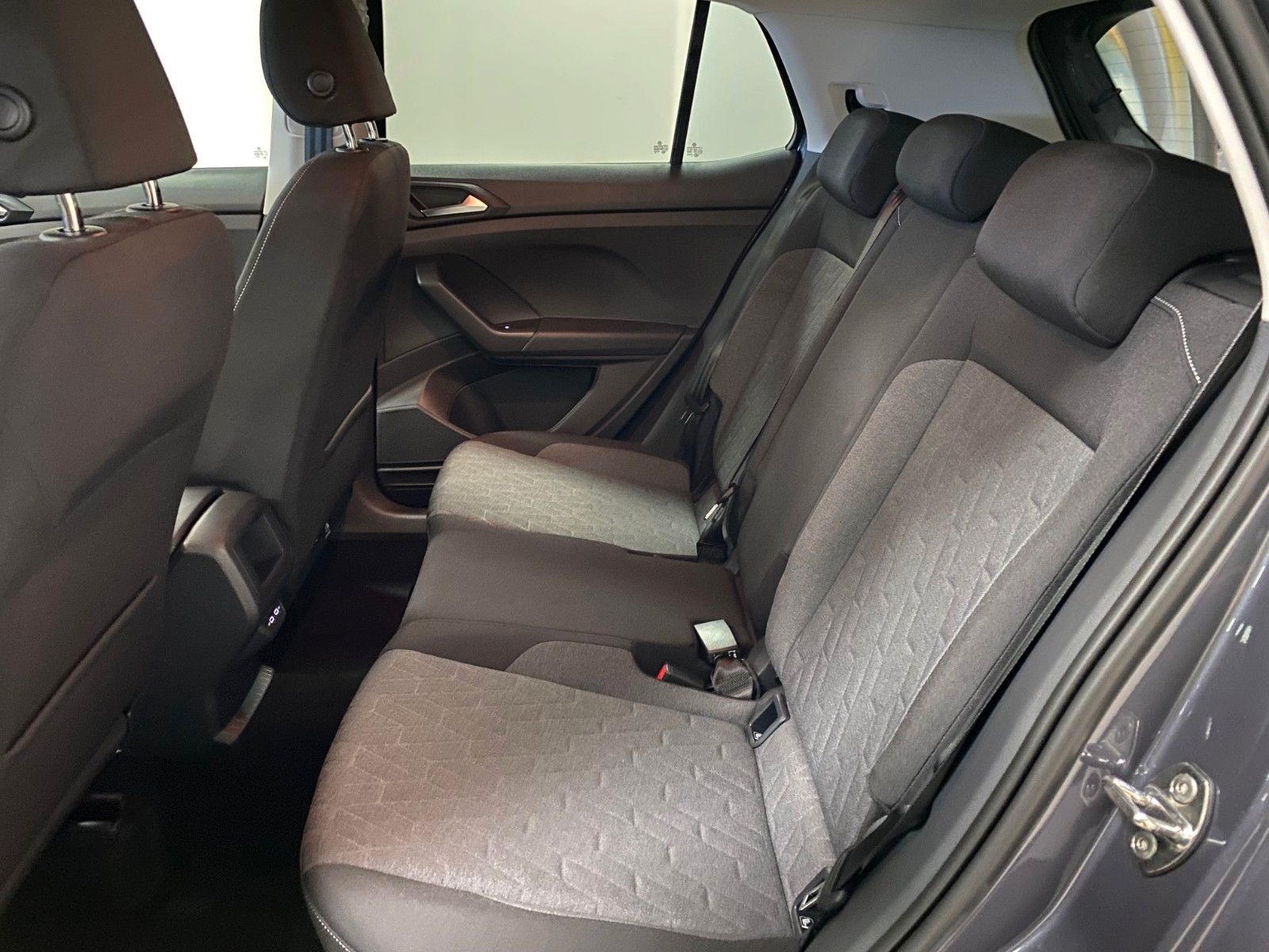 Fahrzeugabbildung Volkswagen T-Cross 1.0 TSI DSG Life mit MATRIX LED+KAMERA+