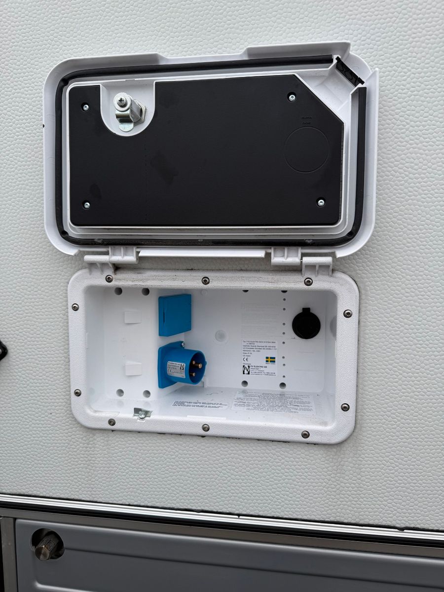 Fahrzeugabbildung NORDSTAR Camp 8 S SE