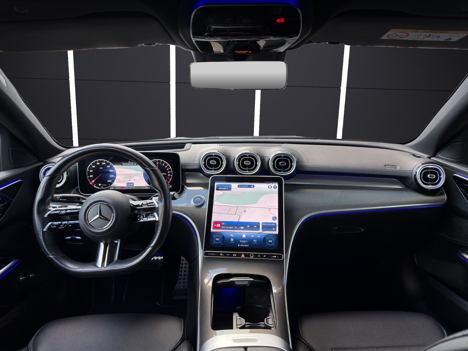 Fahrzeugabbildung Mercedes-Benz C 300 e*AMG-Line*Night-Paket*Pano*Ambiente*360°