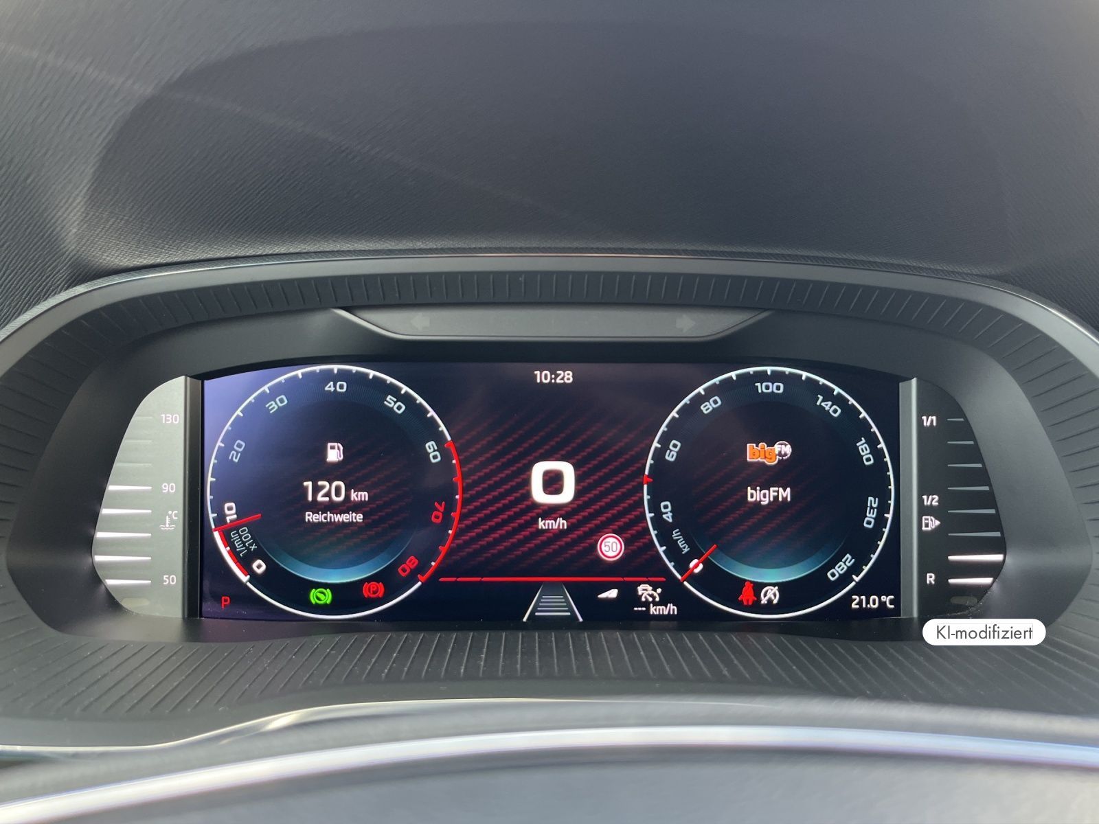 Skoda Octavia Combi RS 2.0 TSI DSG NAVI AHK PANO MATRI foto 10