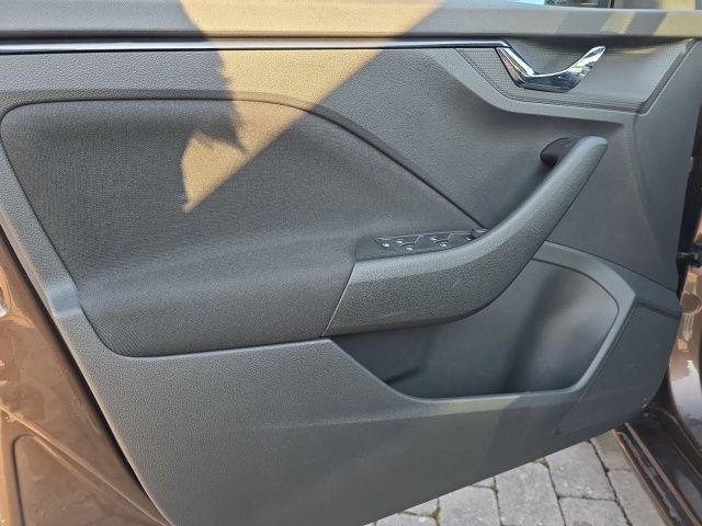 Fahrzeugabbildung SKODA Scala Active 1.5 TSI DSG LED Shg Klima PDC