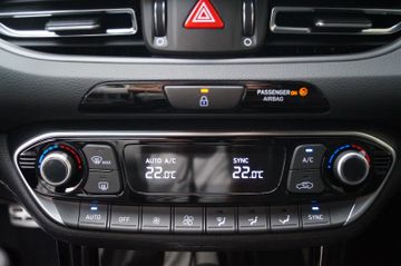 Hyundai i30 1.5 T-GDI N Line DCT-NAVI-LED-KAMERA-SHZG-