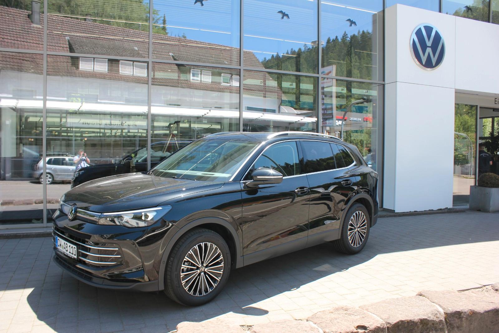 Volkswagen Tiguan Elegance 1.5 eTSI DSG Navi,AHK,ACC,SHZ