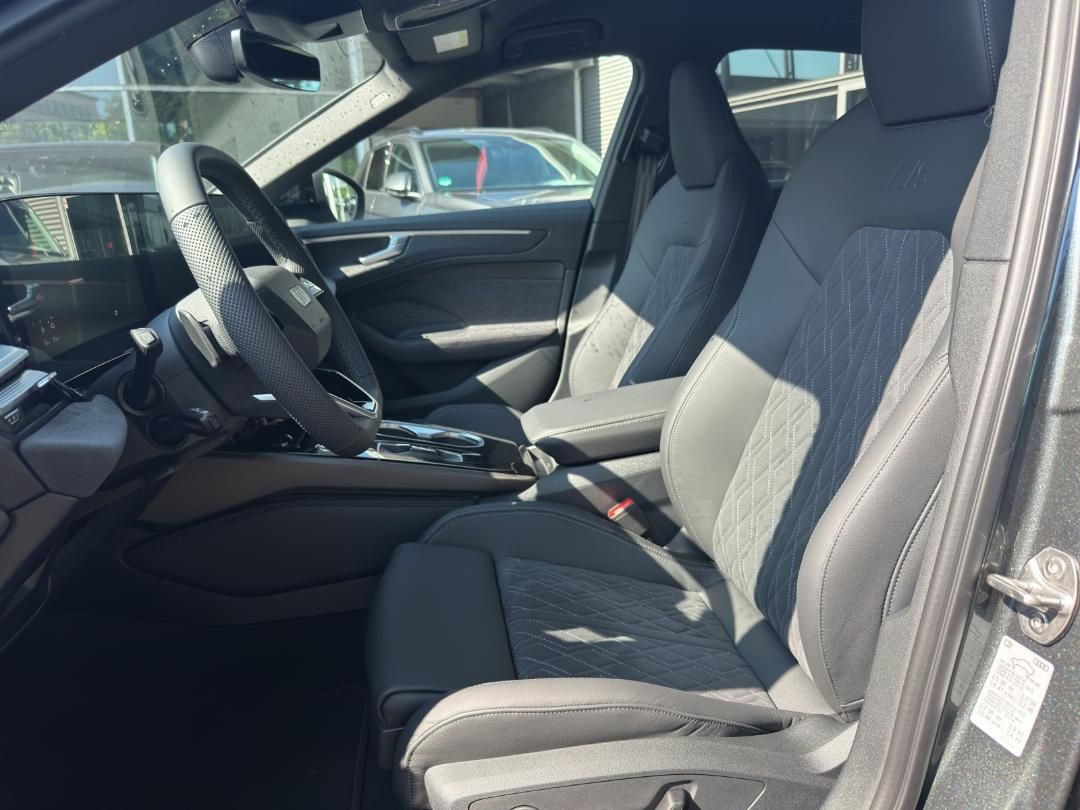 Fahrzeugabbildung Audi A6 Limousine e-hybrid
