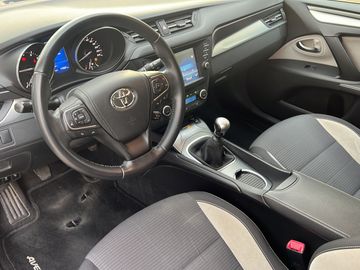 Toyota Avensis - 7