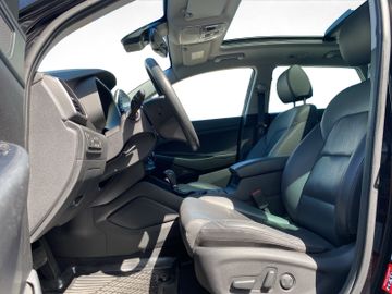 Hyundai Tucson 1.6 Premium 4WD Standheizung+360+Kam.+Nav