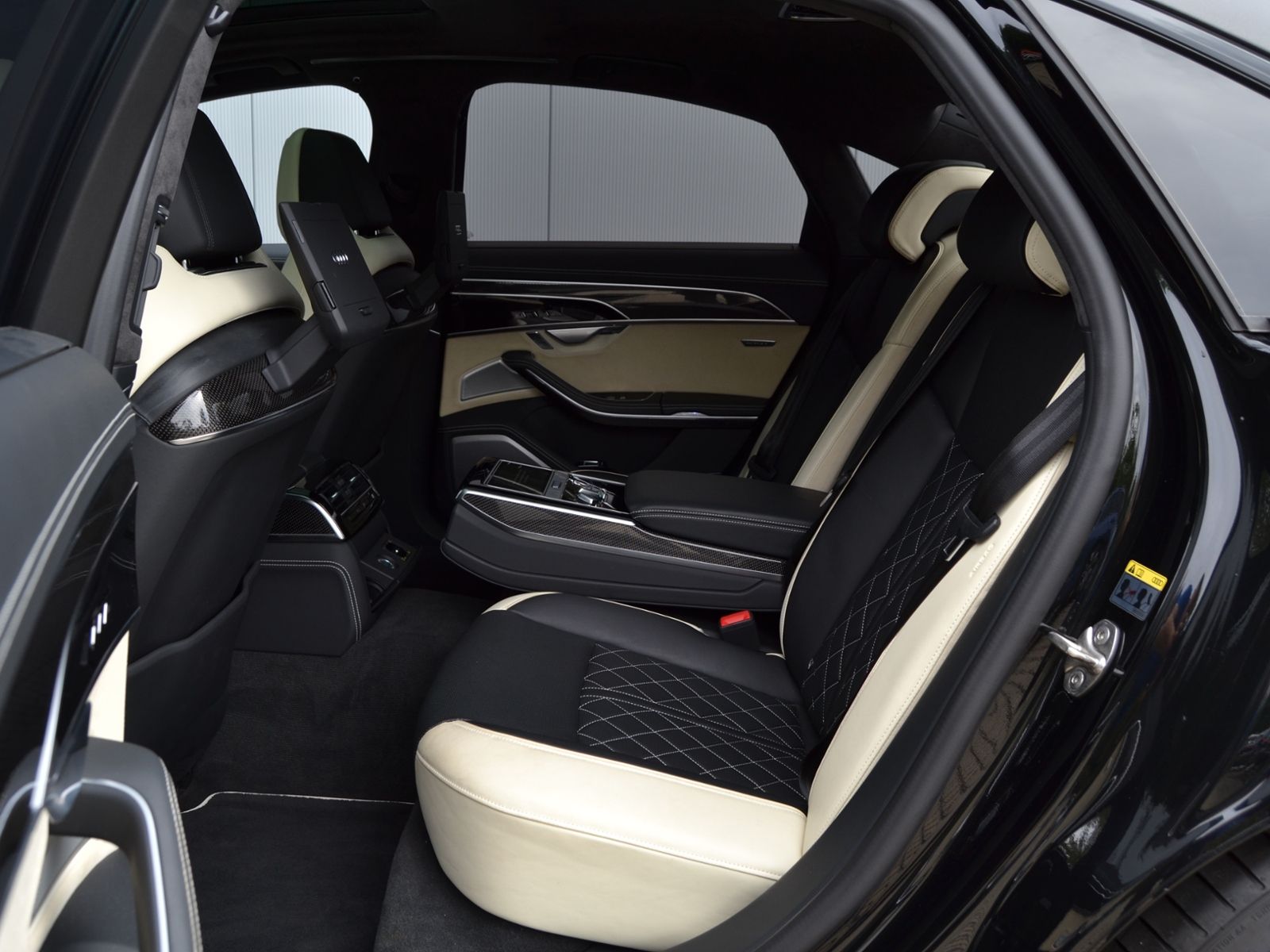 S8 4.0 TFSI 787 PS VOLL MTM NP:248.263 AHK/21-ZO