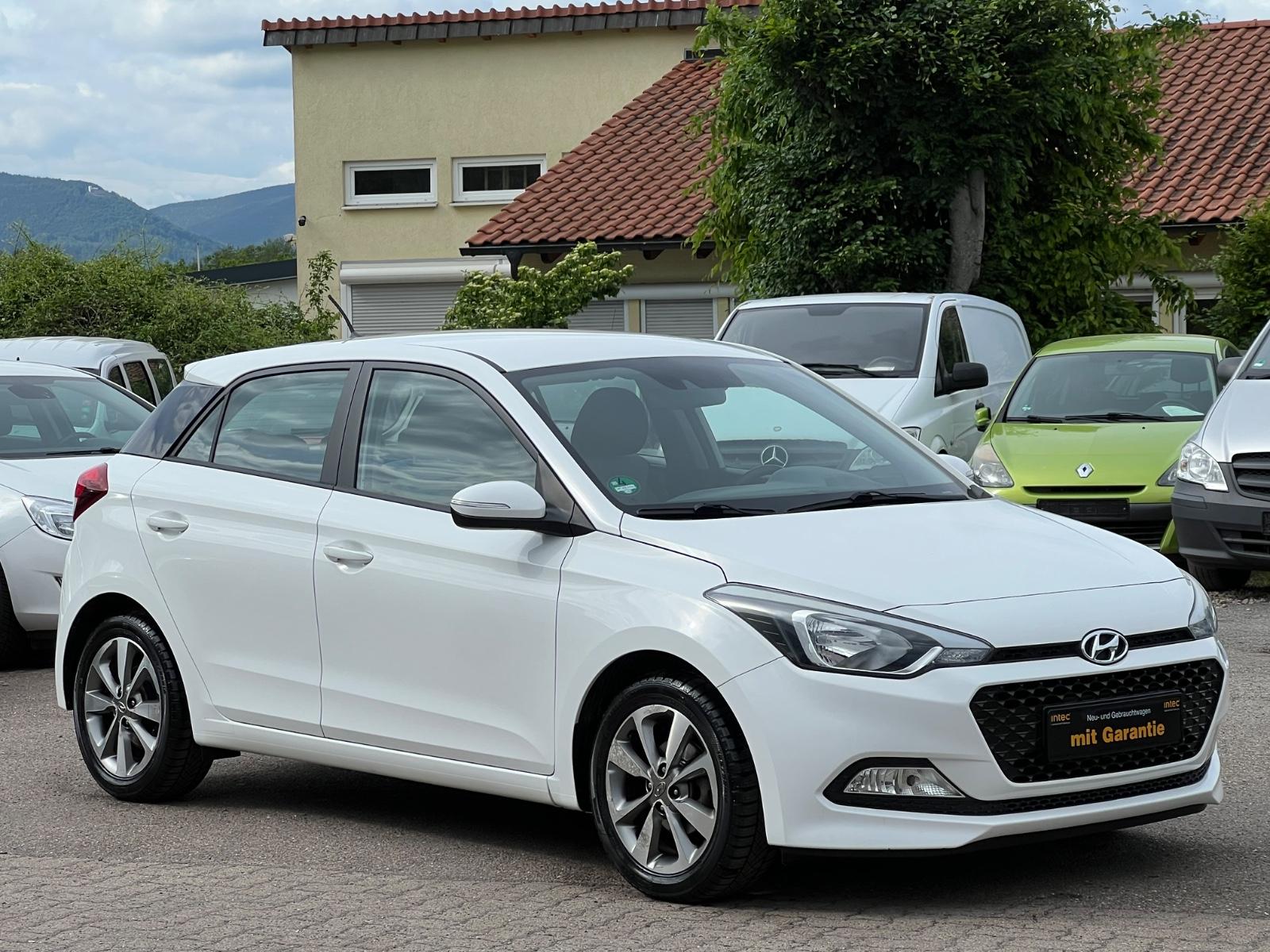 Hyundai i20 YES!*KLIMA*SHZ*LHZ*TEMPOMAT*TOP