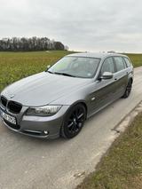 BMW 318i Touring Edition Exclusive Edition Exclusive - BMW 318 aus 2011: Kombi