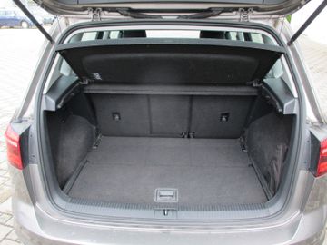Volkswagen Golf - 11