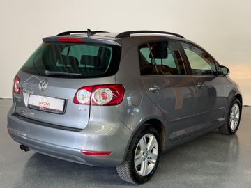 Volkswagen Golf - 5