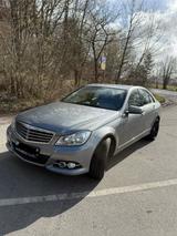 Mercedes-Benz C 350 - Mercedes-Benz 350 mit Benzin-Antrieb: Limousine, Automatik
