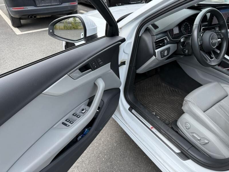 Audi A4 40 TDI S tronic S line Avant foto 9