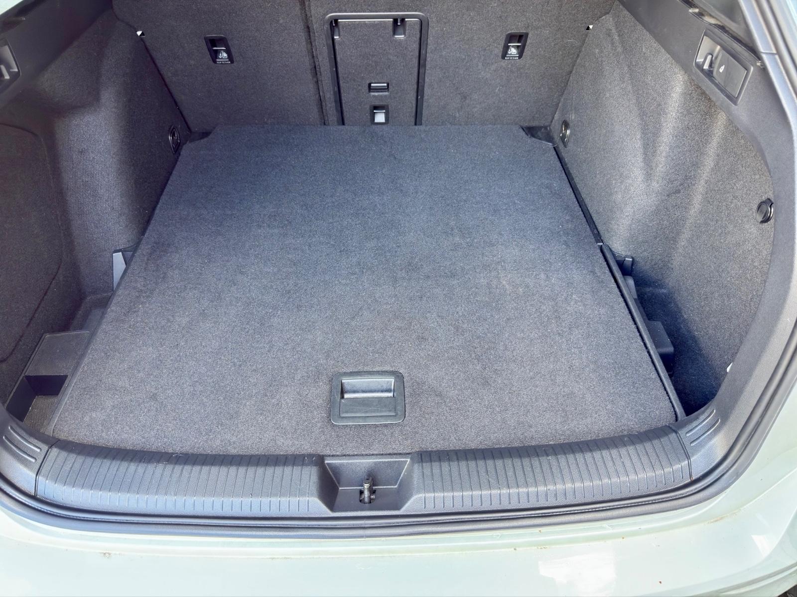 Volkswagen Golf VIII Variant R-Line eTSI/ IQ.Light/ Kamera, миниатюра 20