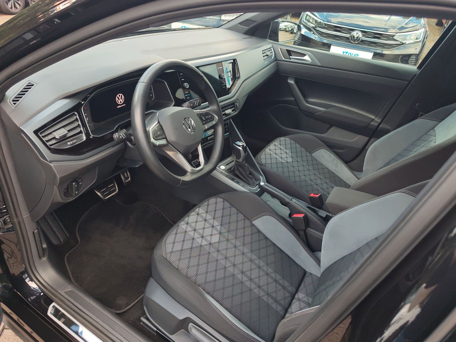 Polo R-Line TSi DSG Navi IQ Light