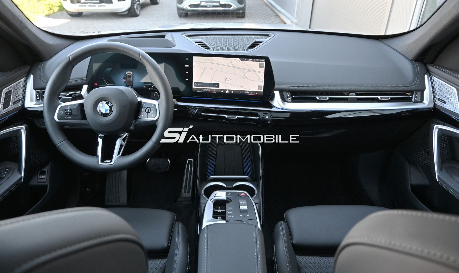 Fahrzeugabbildung BMW X1 xDr23d M SPORT °ACC°AHK°HUD°HK°MEMO°PANO°360°