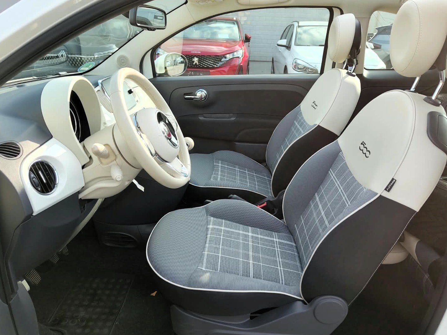 FIAT 500C 1.2 Lounge Navi Tempomat Klimaautomatik – Bild 9