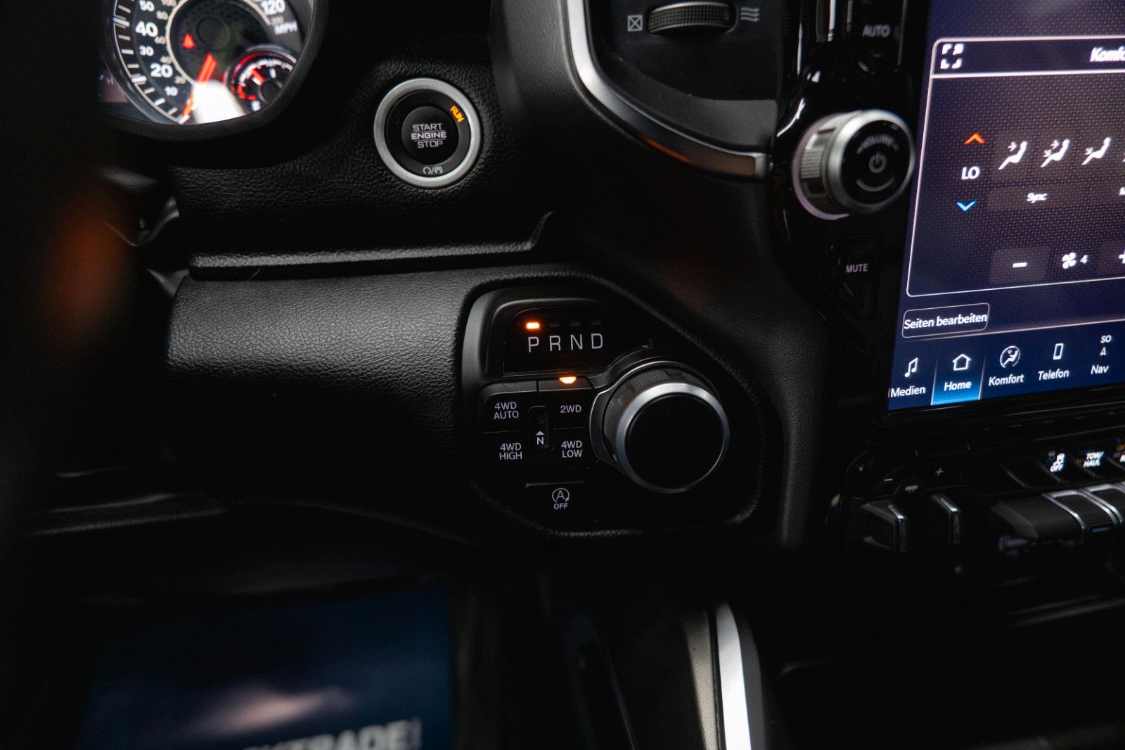 Fahrzeugabbildung Dodge RAM 5.7 V8 HEMI 4x4 LARAMIE Limited Offroad LED
