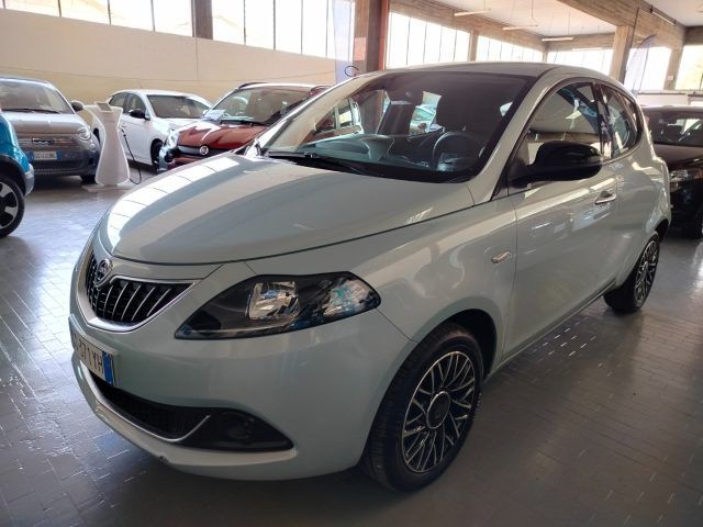 Jiný LANCIA Ypsilon 1.0 Hybrid Platino MY24