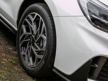 Hyundai i30 cw 1.0 Pure Fernlicht-Assistent