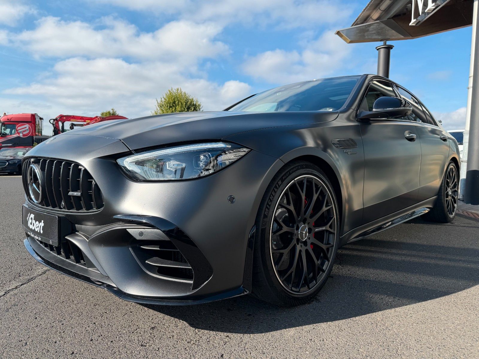 Fahrzeugabbildung Mercedes-Benz C 63 SE AMG DRIVERS+BURM+HUD+SKLIM+PANO+NAPPA