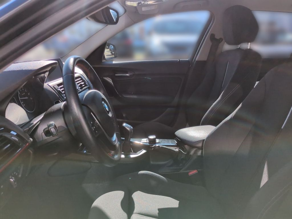 Fahrzeugabbildung BMW 116i Sport Line 8-fach